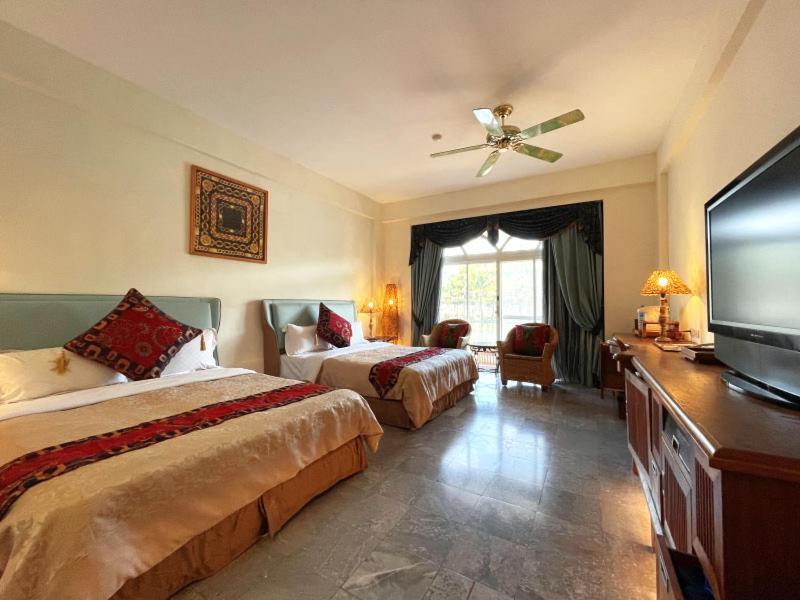 Swan Lake Villa Resort Наньвань Экстерьер фото
